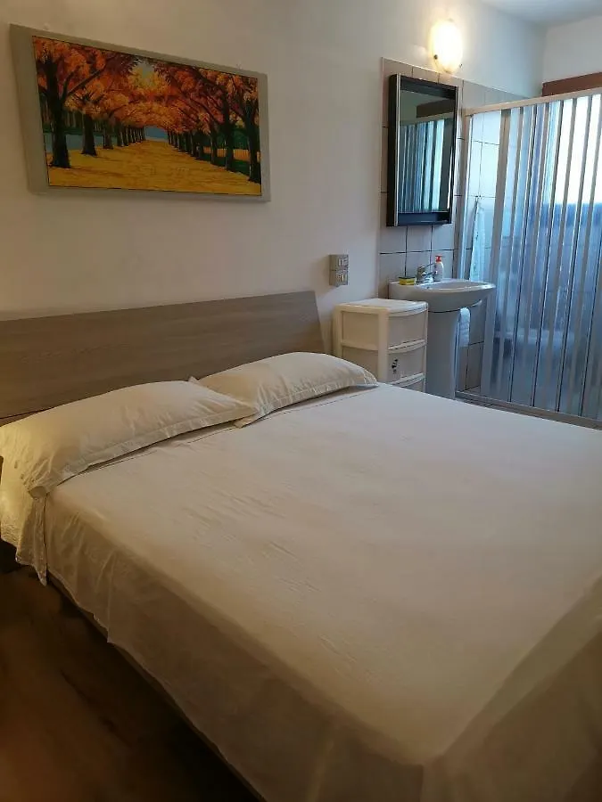 Summer'S House Guest House Castelfranco Veneto 3*,