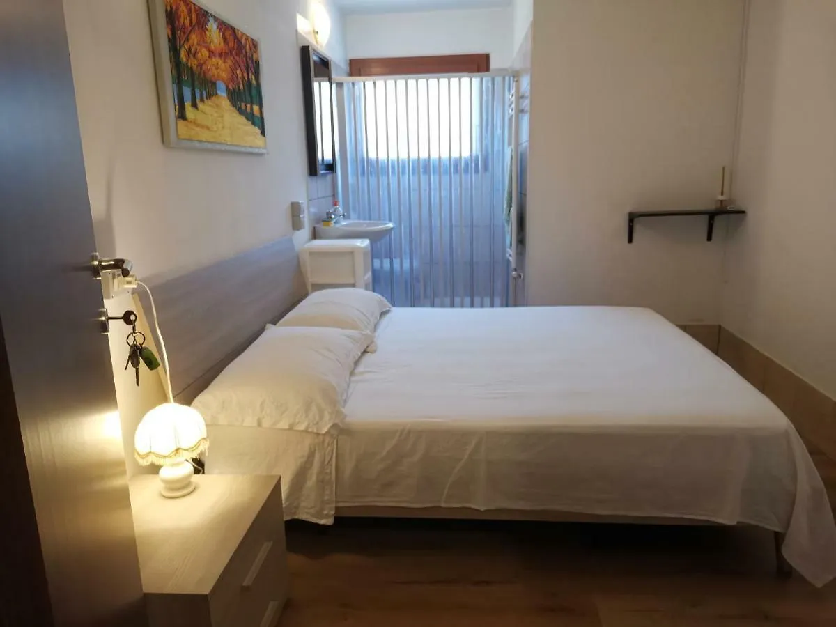 Summer'S House Guest House Castelfranco Veneto 3*,